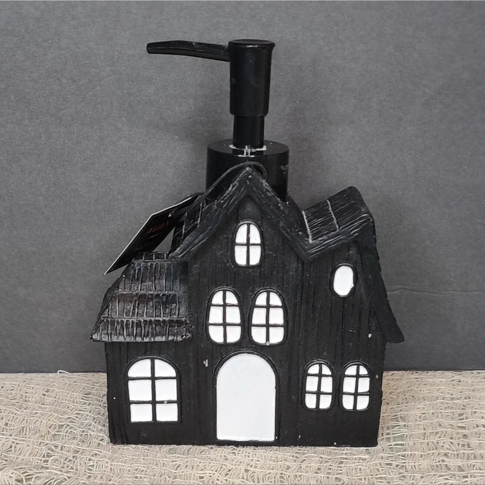 Avanti Black Spooky Haunted House Mansion Halloween‎ Soap Pump Dispenser